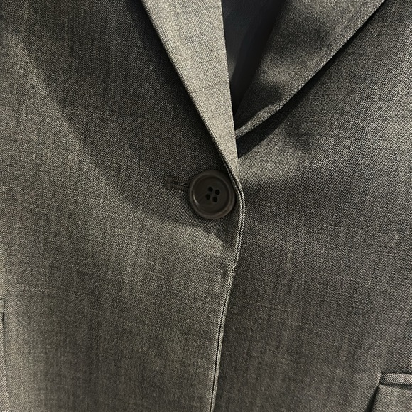 Theory single button fitted blazer gray size 6 - Picture 4 of 5